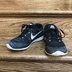 Nike Flyknit Lunar 3 Sneaker